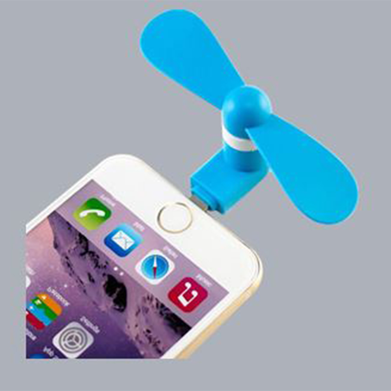 Smartphone Fan - In Use