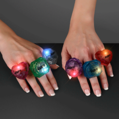 Light Up Huge Gem Ring - lightuphugegemringinuse