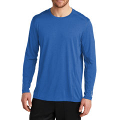 OGIO® ENDURANCE Long Sleeve Pulse Crew - 8075-ElecBlue-1-OE321ElecBlueModelFront1-1200W