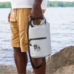 Call of the Wild Water Resistant 5L Drybag - cotw5ldrybaginuse