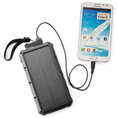 Super Off-Road 12,000 mAh Power Bank – Wireless - superoffroadinusewithchargingcable