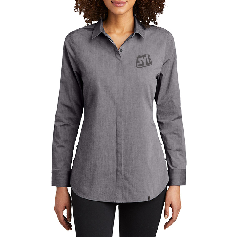 OGIO® Ladies Commuter Woven Tunic - LOG1002_geargreyheather_model_front