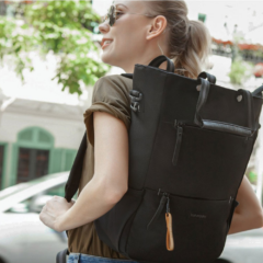 Sherpani Camden Hybrid Backpack - SherpaniCamdenHybridBackpackinuse