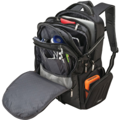 Solo NY® Rival Backpack - SoloNYRivalBackpackinuse