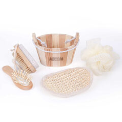 Bamboo Bucket Bath and Beauty Gift Set – 4 pieces - h174-50-open