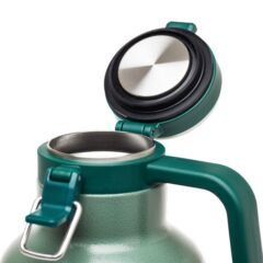 Stanley® Classic Vacuum Growler – 64 oz - L1572 8211 Steel inner lid